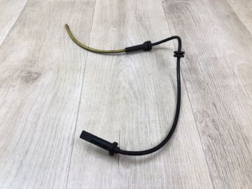 Датчик ABS передн. прав. NISSAN ROGUE 08-15