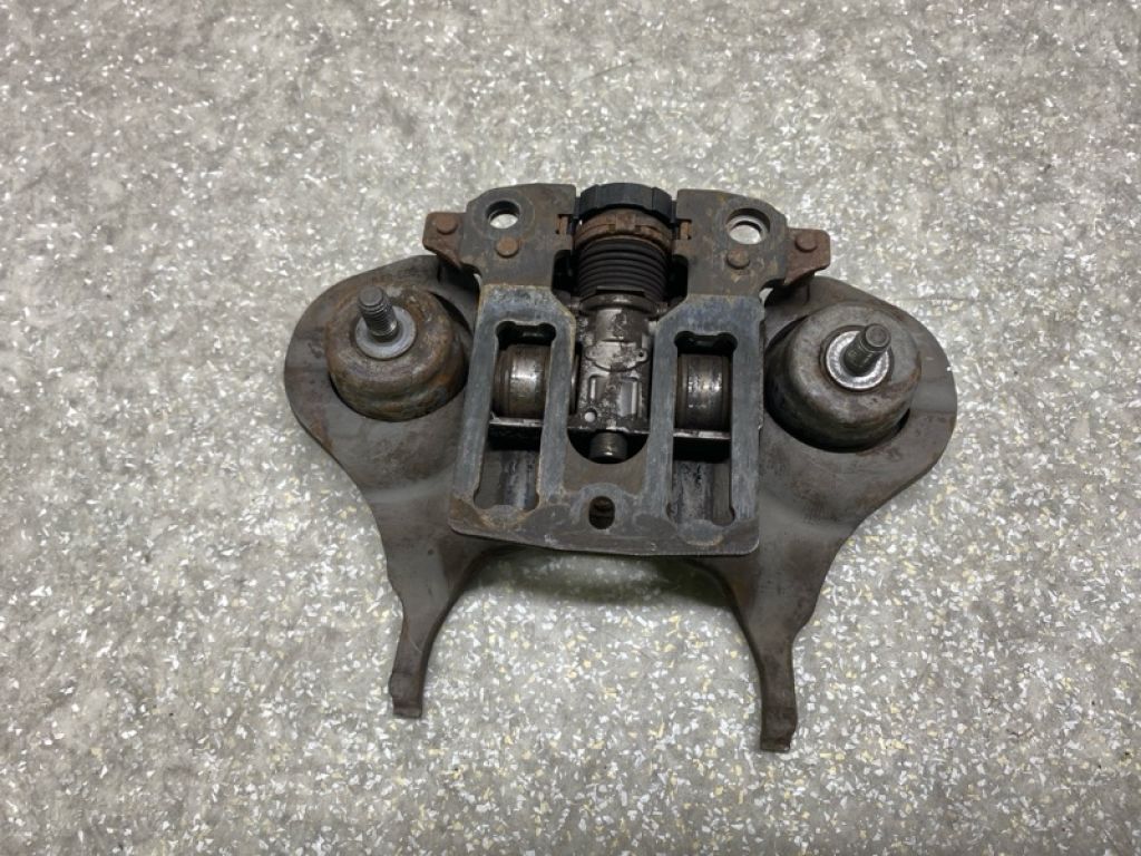 CA6Z-7515-J | Вилка сцепления FORD FOCUS 10-18 - Фото 5