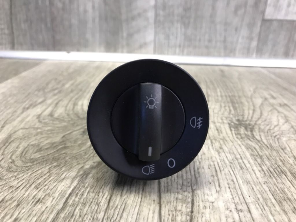 5C6 941 531 D | Блок керування освітленням VOLKSWAGEN JETTA USA 10-17