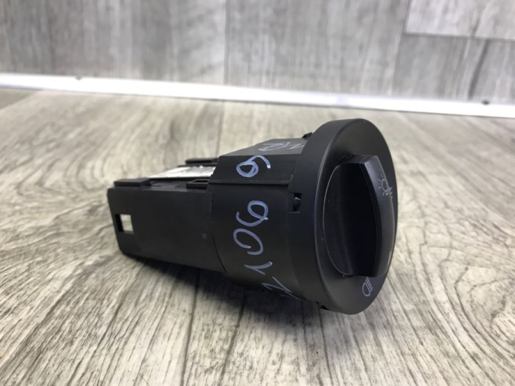 5C6 941 531 D | Блок керування освітленням VOLKSWAGEN JETTA USA 10-17 - Фото 3