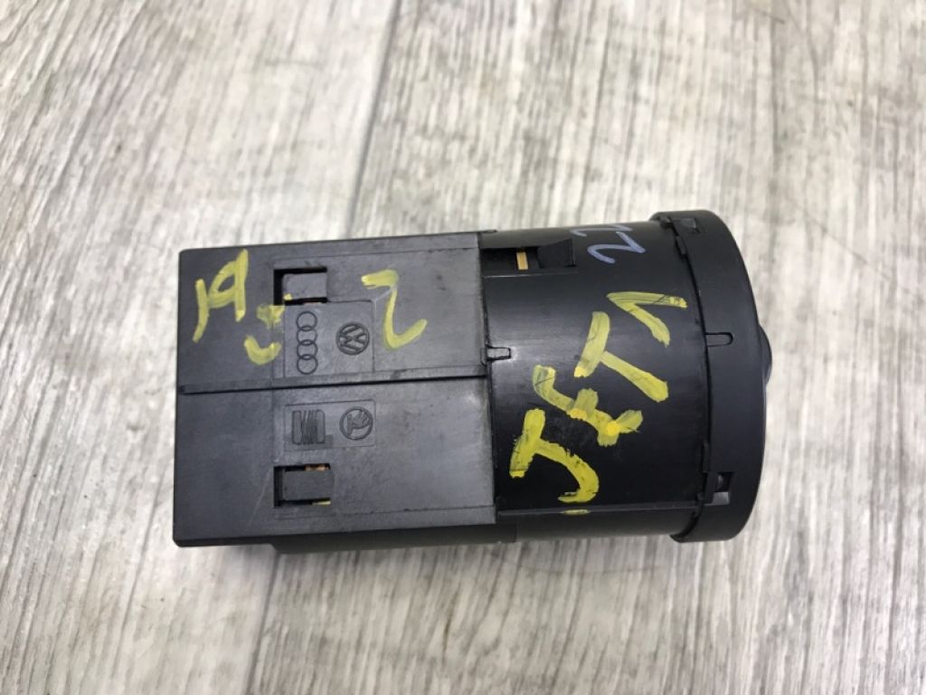 5C6 941 531 D | Блок керування освітленням VOLKSWAGEN JETTA USA 10-17 - Фото 5