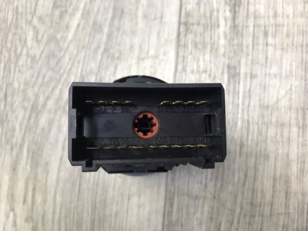 5C6 941 531 D | Блок керування освітленням VOLKSWAGEN JETTA USA 10-17 - Фото 6