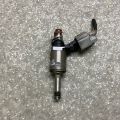 CP9Z-9F593-B | Форсунка топливная FORD FOCUS 10-18