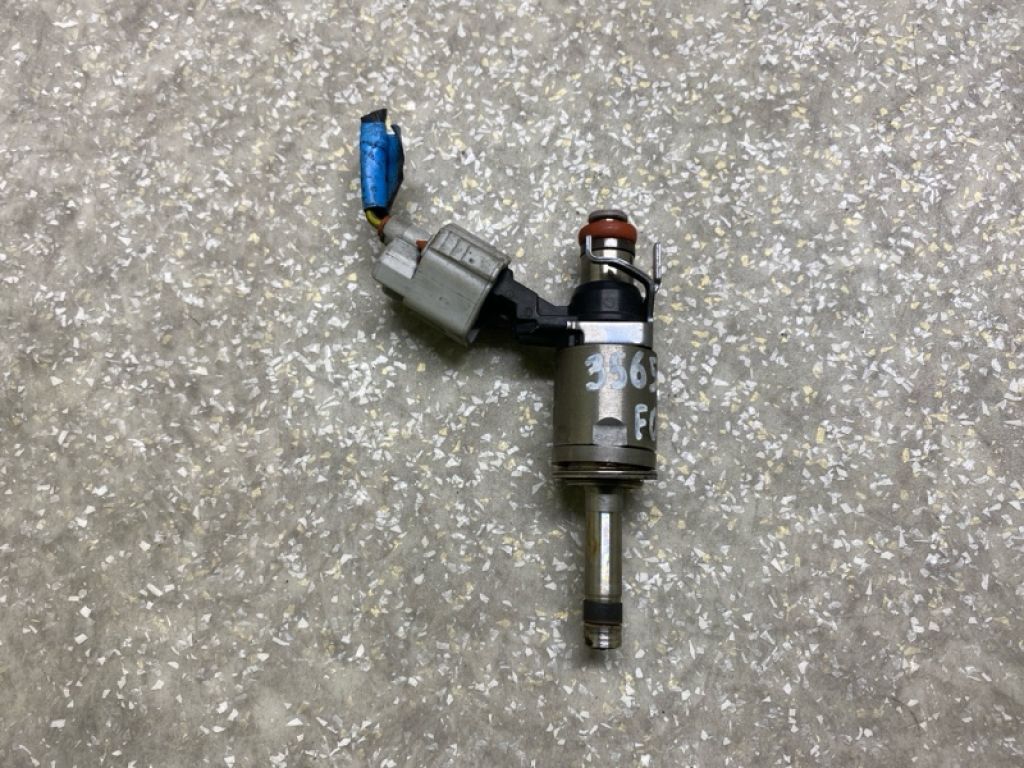 CP9Z-9F593-B | Форсунка топливная FORD FOCUS 10-18 - Фото 2