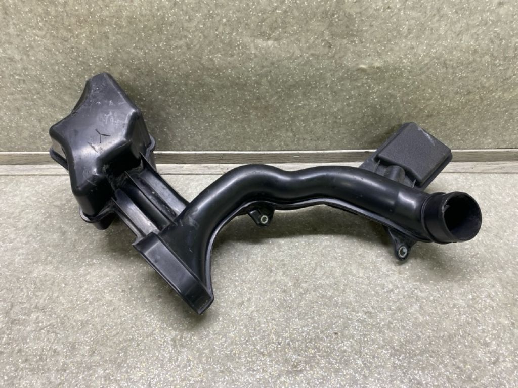 17751-37110 | патрубок повітряного фільтра TOYOTA PRIUS 16- - Фото 2