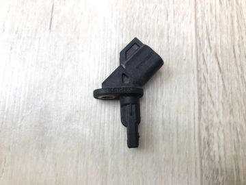 Датчик ABS передн. прав. FORD FOCUS 10-18