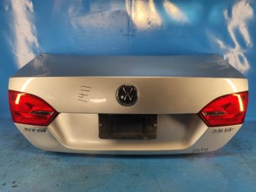 Кришка багажника VOLKSWAGEN JETTA USA 10-17