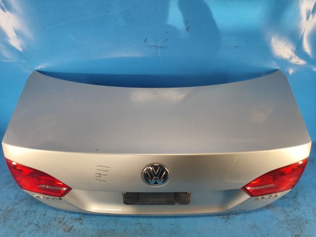 5C6 827 025 A | Кришка багажника VOLKSWAGEN JETTA USA 10-17 - Фото 2