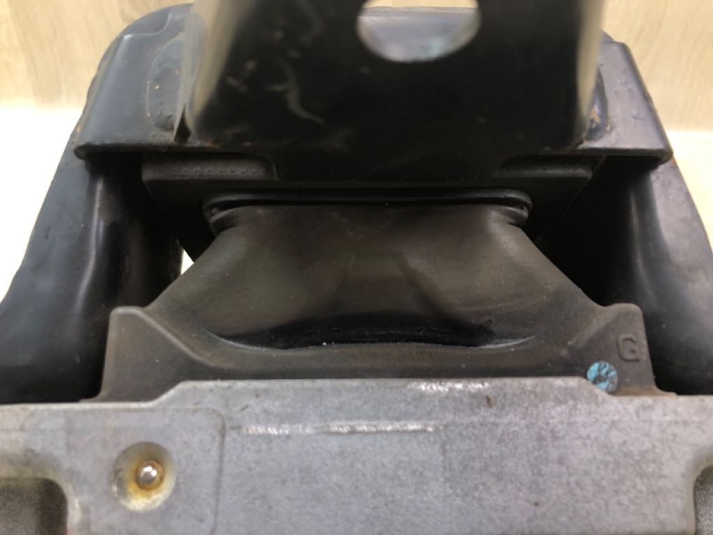 1091A211 | Подушка двигуна прав. MITSUBISHI OUTLANDER GF 12- - Фото 6