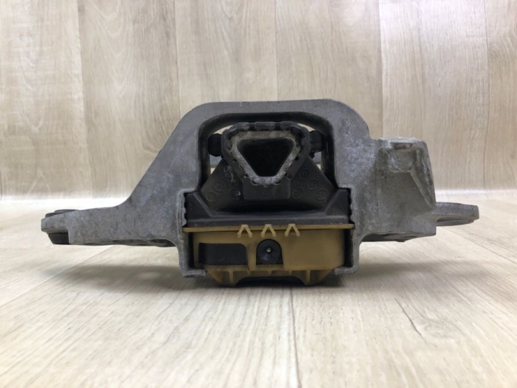 39096914 | Подушка двигуна прав. CHEVROLET CRUZE 15- - Фото 2