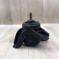 218103X000 | Подушка двигуна прав. KIA FORTE YD 12-