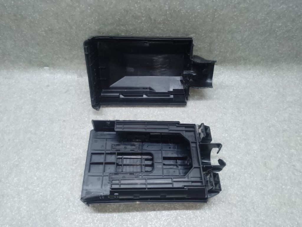 284B7-1BN3B | Корпус блоку запобіжників INFINITI FX/QX70 S51 08-17