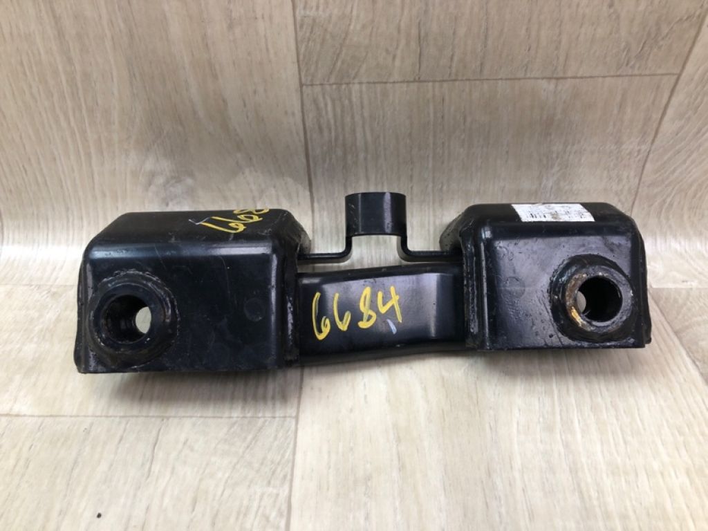 62440-E4900 | Кронштейн передн. лів. KIA SOUL PS 13-19 - Фото 4