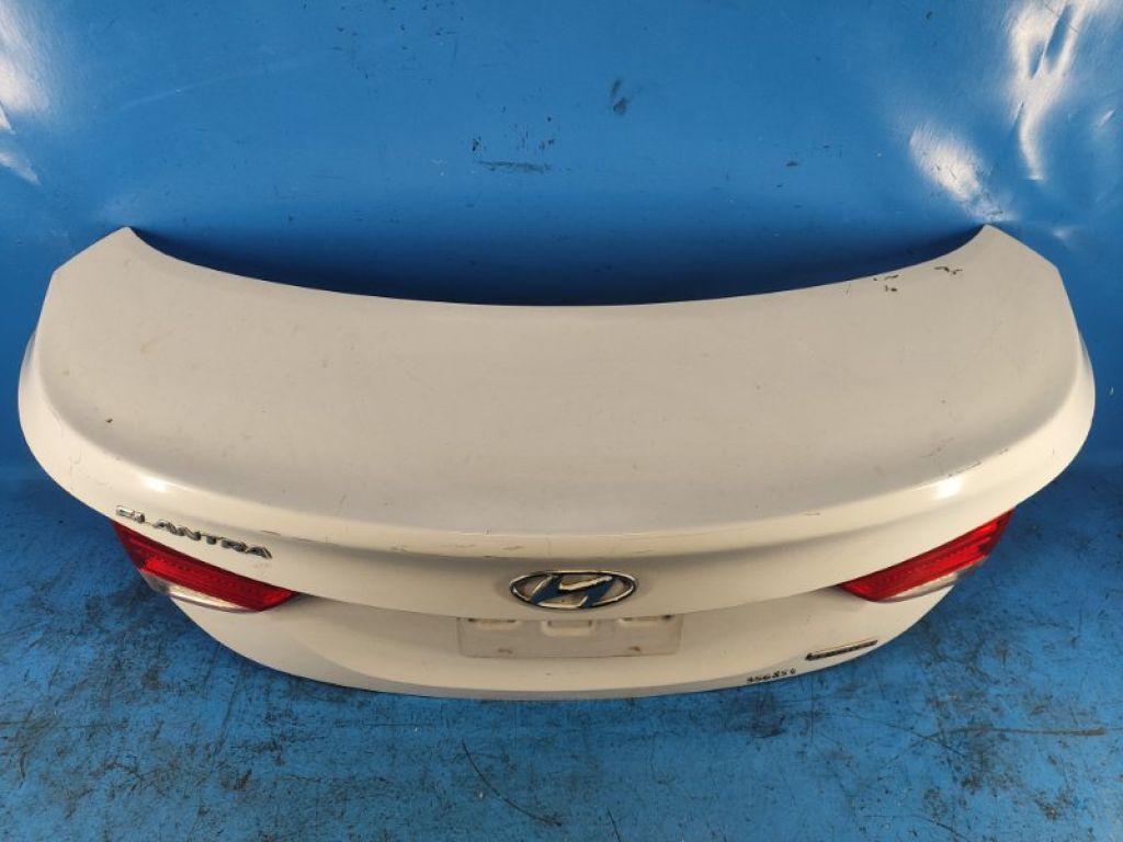 69200-3Y010 | Кришка багажника HYUNDAI ELANTRA MD 10-15 - Фото 2