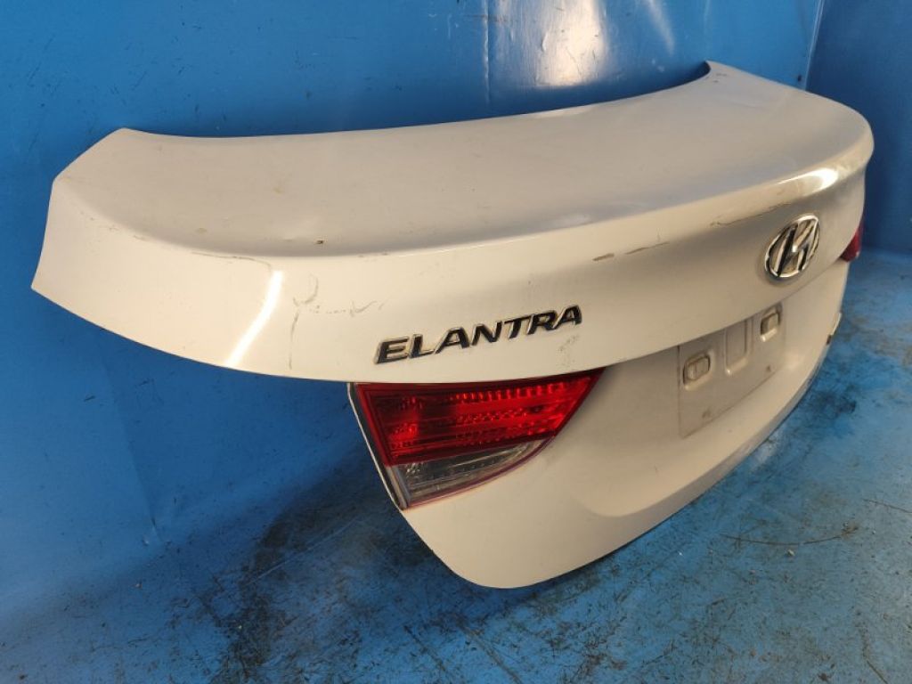 69200-3Y010 | Кришка багажника HYUNDAI ELANTRA MD 10-15 - Фото 4
