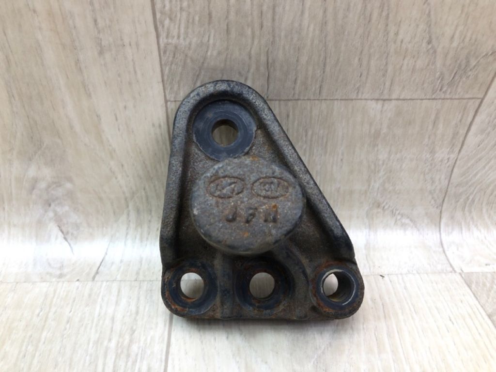 21825-A7100 | Кронштейн двигуна прав. KIA FORTE YD 12-