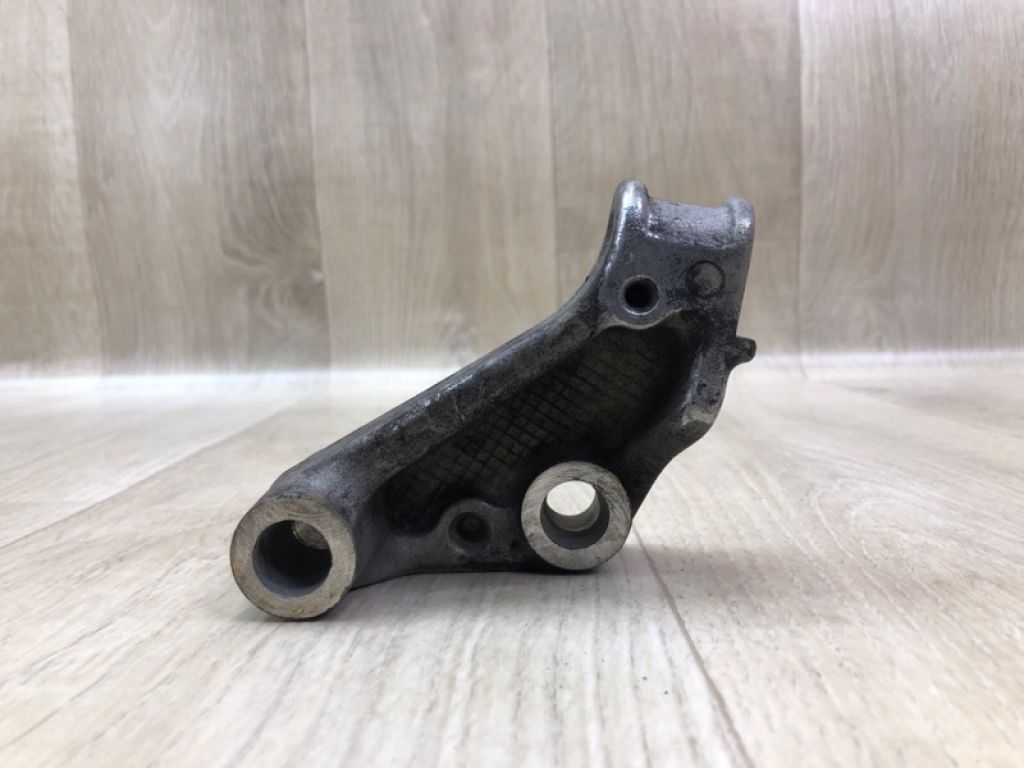 50620-TA0-A00 | Кронштейн опори двигуна HONDA ACCORD CU8 / TSX 08-14