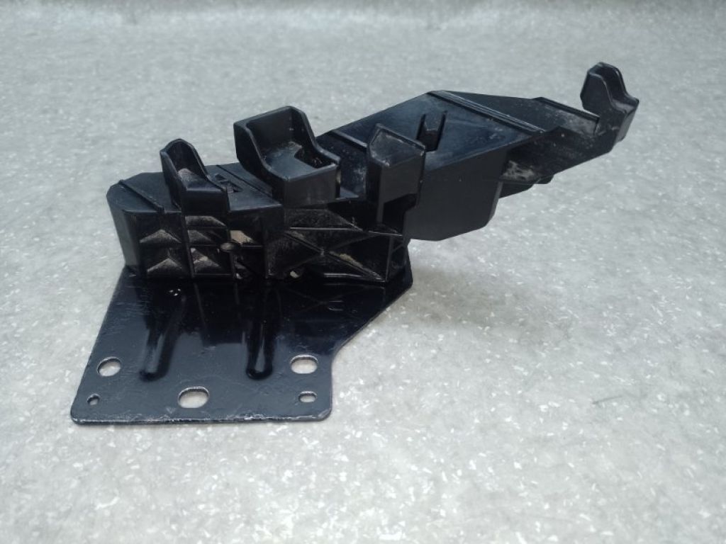 62292-1CA0A | Кронштейн переднього бампера (під фарою) прав. INFINITI FX/QX70 S51 08-17 - Фото 3