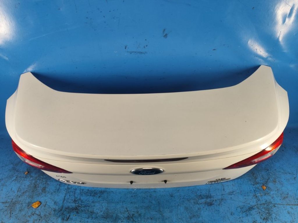 CP9Z5440110AA | Кришка багажника FORD FOCUS 10-18 - Фото 2