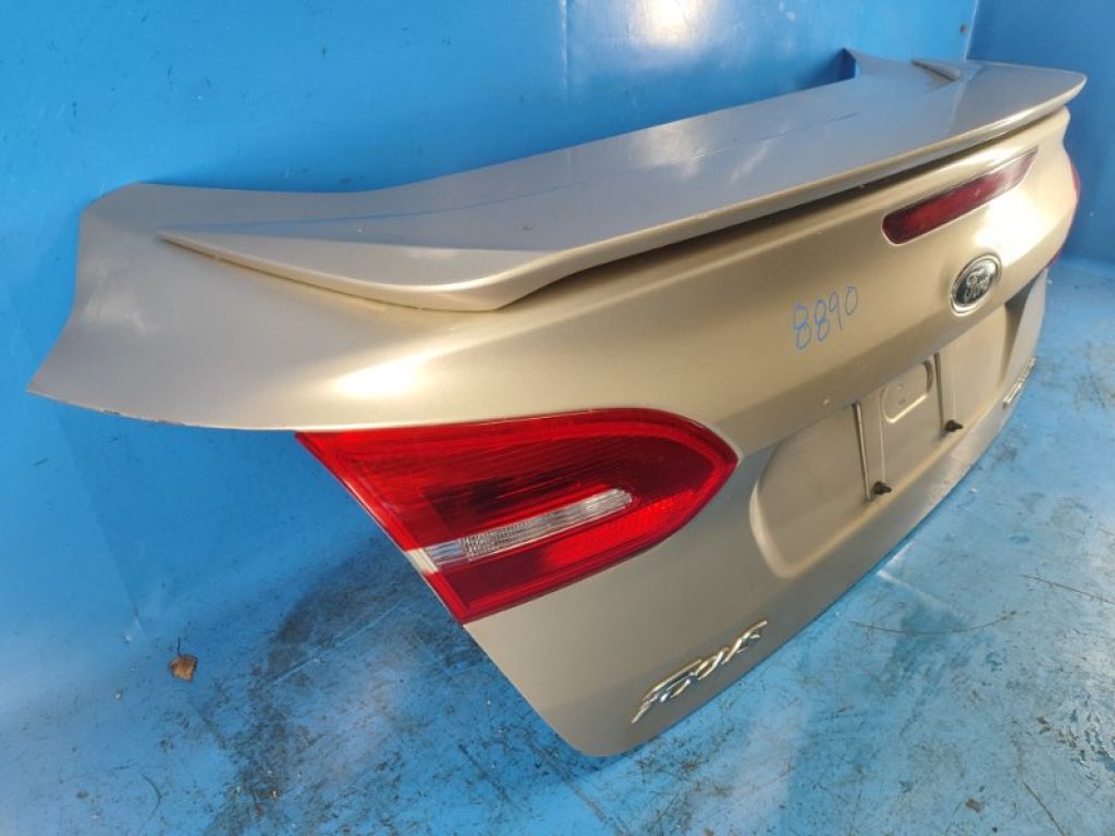 F1EZ5440110B | Кришка багажника FORD FOCUS 10-18 - Фото 4