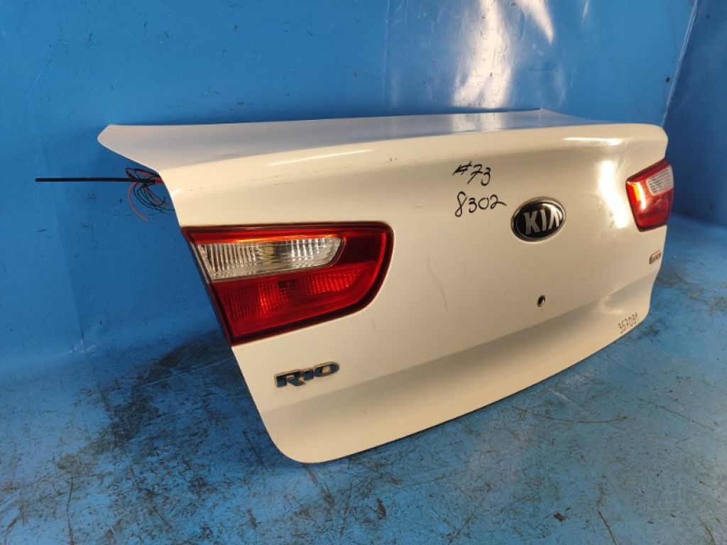 69200-1W040 | Кришка багажника KIA RIO UB 2011-2017 - Фото 3