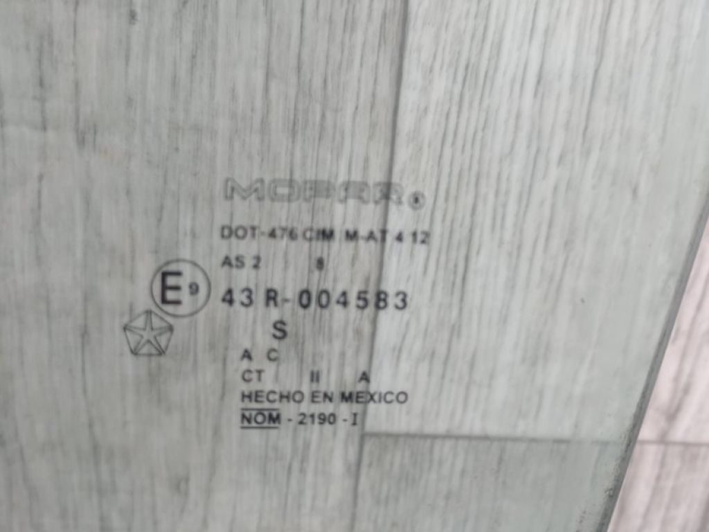 5076887AA | Скло дверей передн. лів. DODGE JOURNEY 08-20 - Фото 2