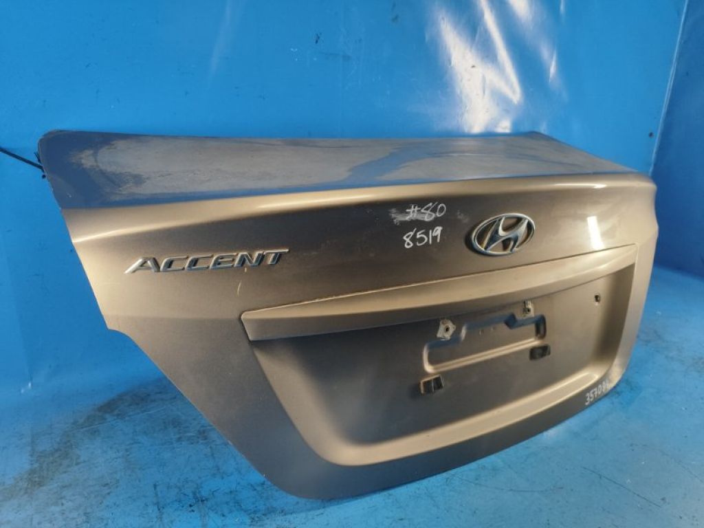 69200-1R020 | Кришка багажника HYUNDAI ACCENT RB 10- - Фото 3