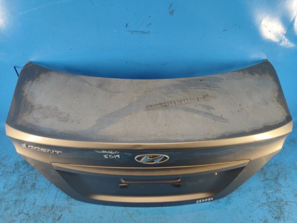 69200-1R020 | Кришка багажника HYUNDAI ACCENT RB 10- - Фото 4
