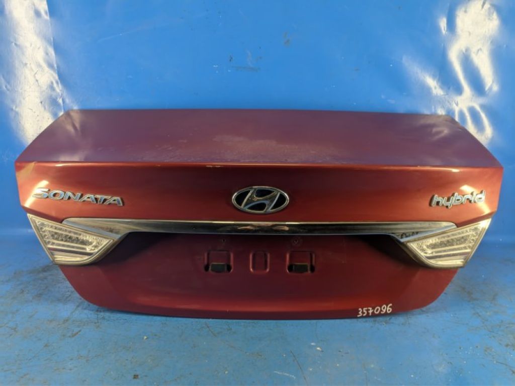 69200-4R000 | Кришка багажника HYUNDAI SONATA YF 10-14