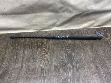 Амортизатор крышки багажника TOYOTA SIENNA 03-10