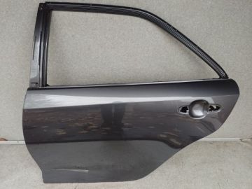 Двері задн. лів. TOYOTA CAMRY 50 12-15