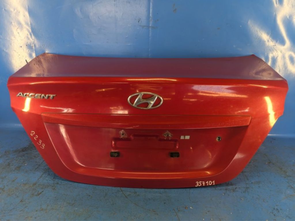 69200-1R020 | Крышка багажника HYUNDAI ACCENT RB 10-