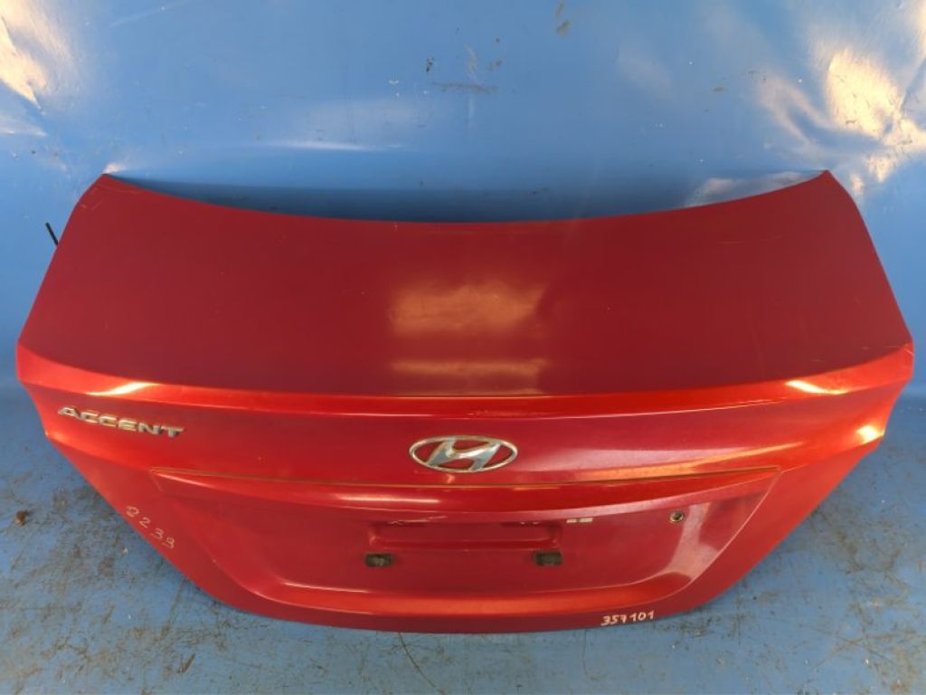 69200-1R020 | Крышка багажника HYUNDAI ACCENT RB 10- - Фото 2