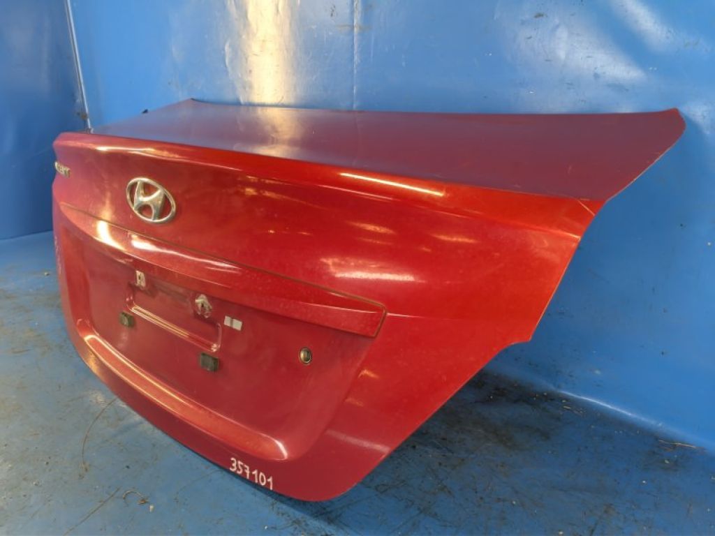 69200-1R020 | Крышка багажника HYUNDAI ACCENT RB 10- - Фото 3