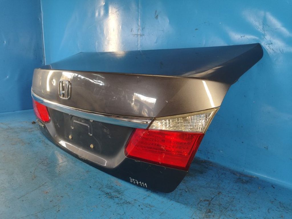 68500-T2A-A90ZZ | Кришка багажника HONDA ACCORD CR 13-18 - Фото 3