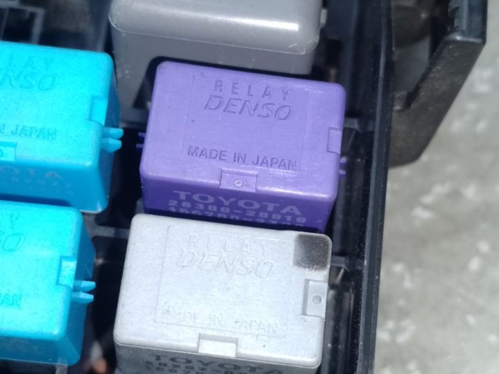 82740-33010 | Блок запобіжників моторний відсік LEXUS ES350 06-12 - Фото 10