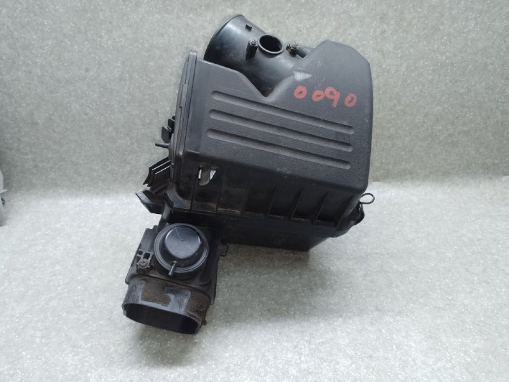 17700-31610 | Корпус повітряного фільтра LEXUS ES350 06-12