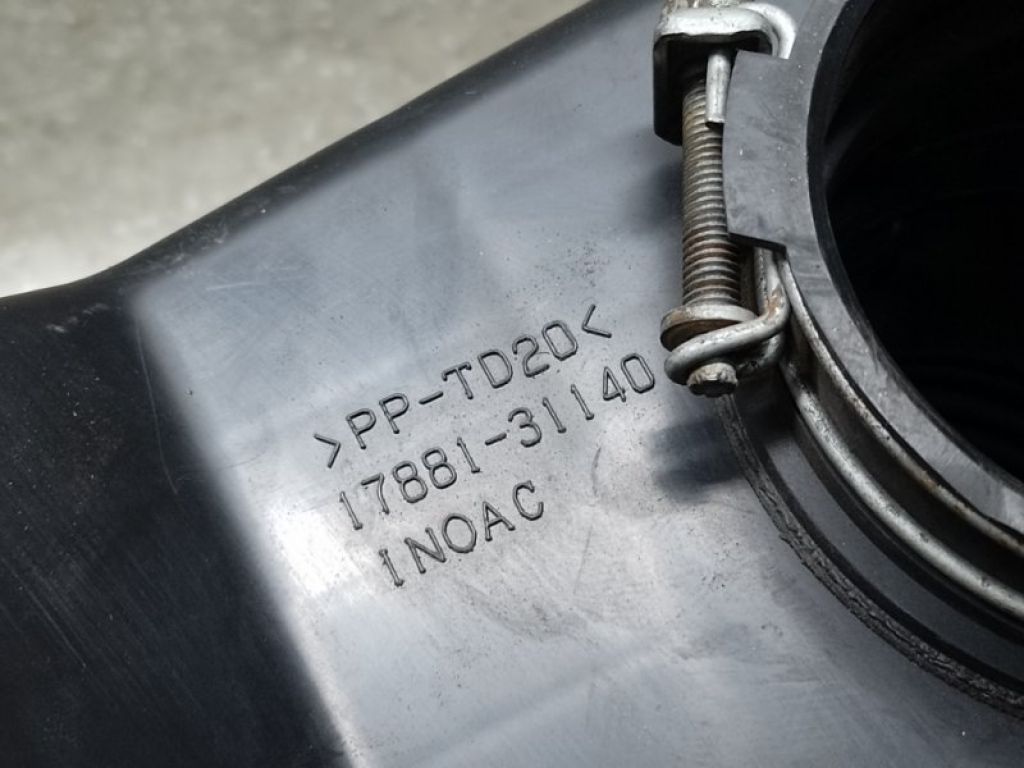 17881-31140 | Резонатор повітряного фільтра LEXUS ES350 06-12 - Фото 4