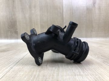 Тройник системы охлаждения MERCEDES C-CLASS A205 16-21