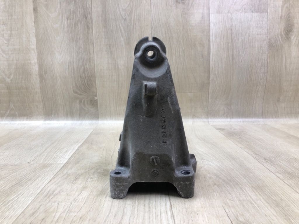 A 274 223 46 00 | Кронштейн опори двигуна лів. MERCEDES C-CLASS A205 16-21