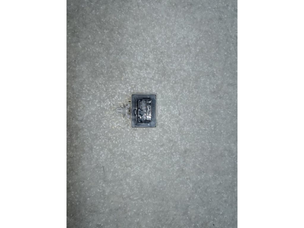 81980-30170 | Реле покажчика повороту LEXUS ES350 06-12 - Фото 2