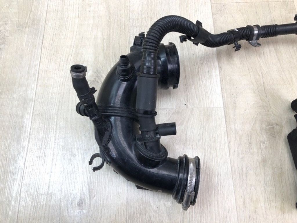 A 274 090 16 00 | Патрубок впускной системы MERCEDES C-CLASS A205 16-21 - Фото 2