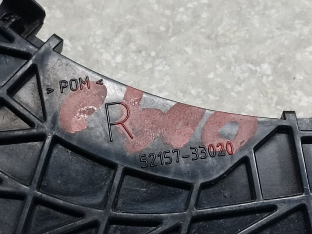 52157-33020 | Кронштейн заднього бампера прав. LEXUS ES350 06-12 - Фото 3