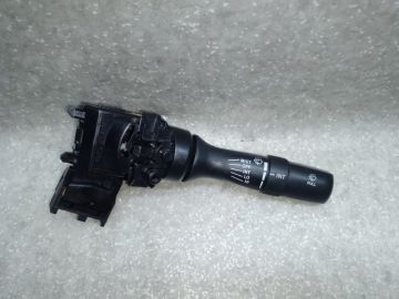 Підрульовий перемикач прав. LEXUS ES350 06-12