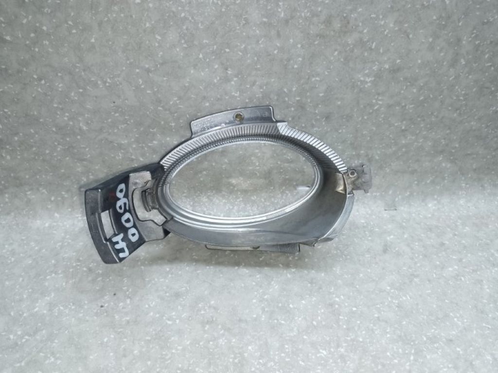 52126-33070 | Накладка протитуманної фари лів. LEXUS ES350 06-12 - Фото 2