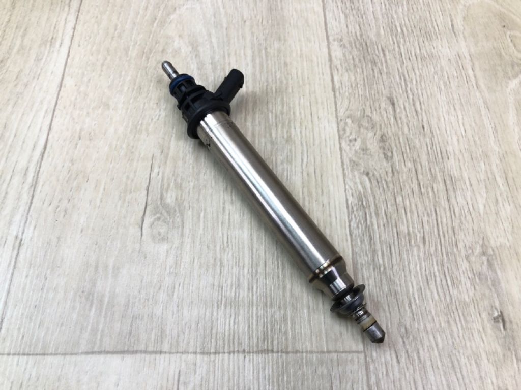 A 256 070 01 87 | Форсунка топливная MERCEDES C-CLASS A205 16-21