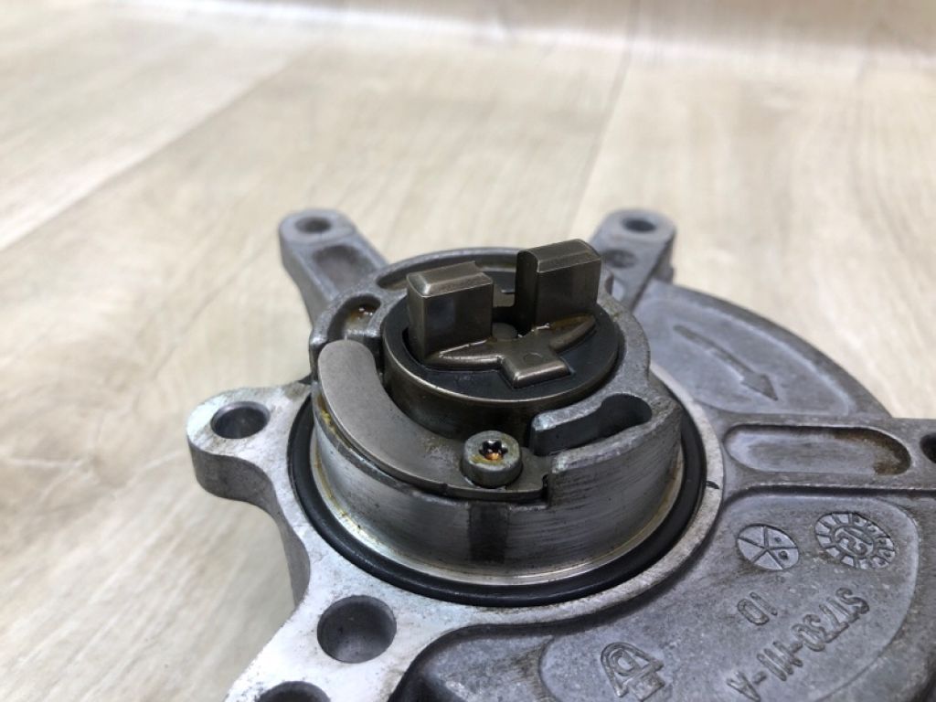 A 276 230 03 65 | Вакуумный насос MERCEDES GL-CLASS X166 12-16 - Фото 3