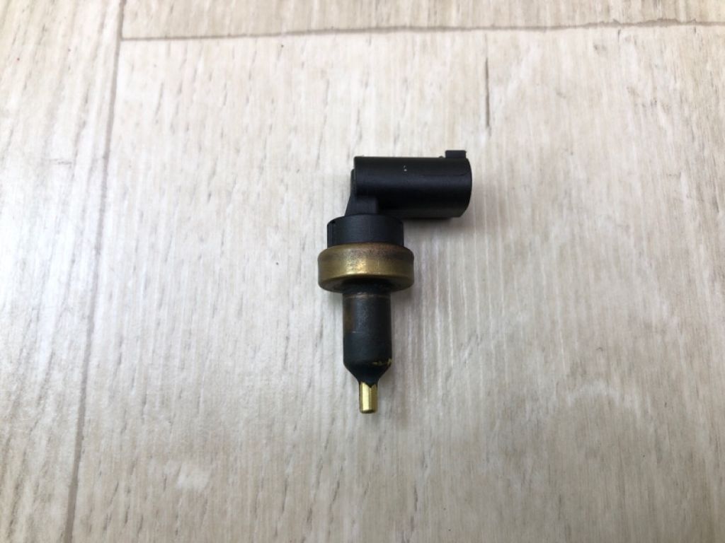 A 000 905 06 00 | Датчик температуры охлаждающей жидкости MERCEDES GL-CLASS X166 12-16