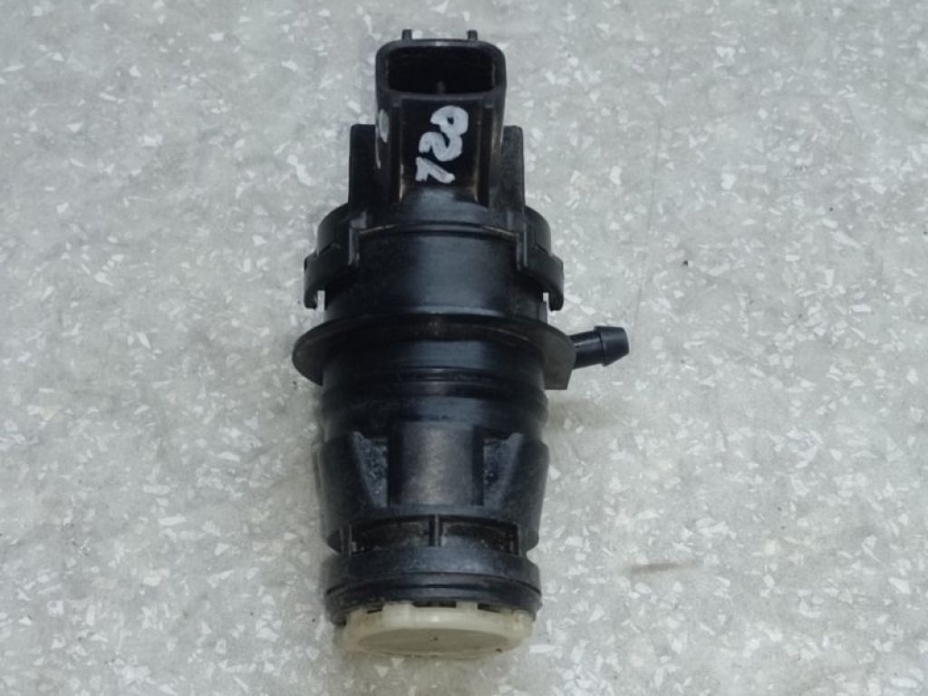 85330-60180 | Насос омивача скла задн. TOYOTA LAND CRUISER PRADO 120 02-09