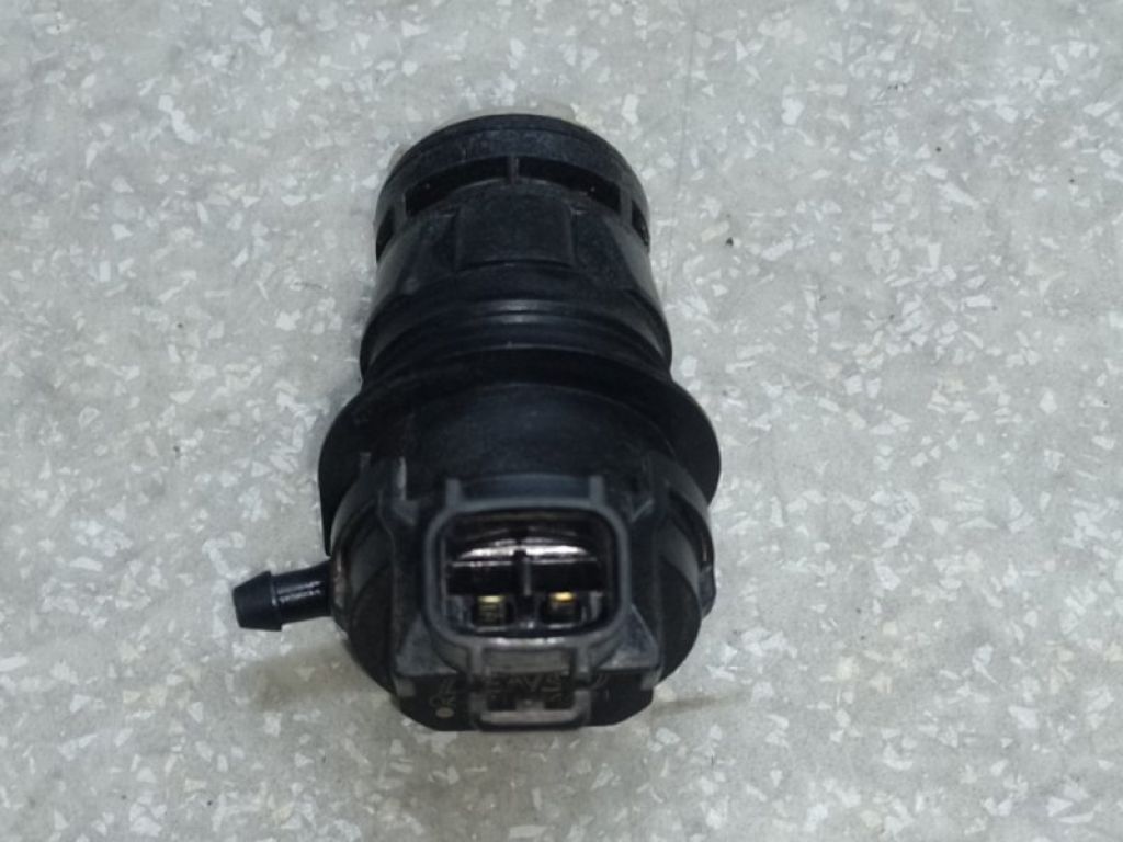 85330-60180 | Насос омивача скла задн. TOYOTA LAND CRUISER PRADO 120 02-09 - Фото 2